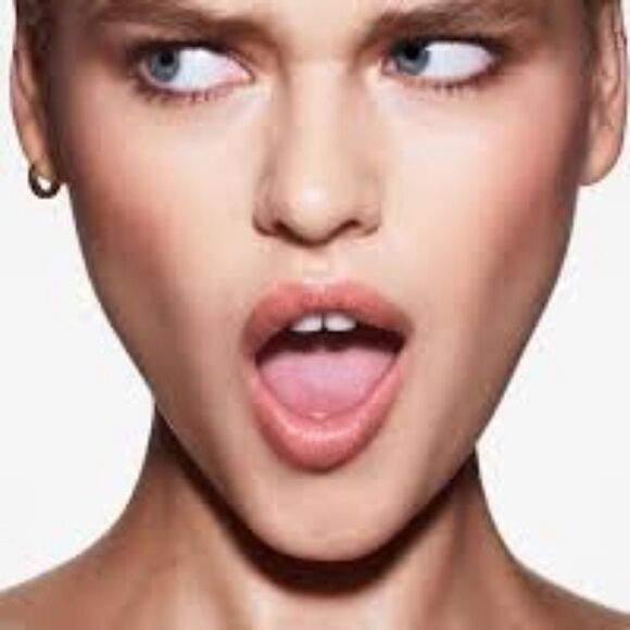 Fenty Motha Luva Lipstick (pale nude pink) - Picture 6 of 10